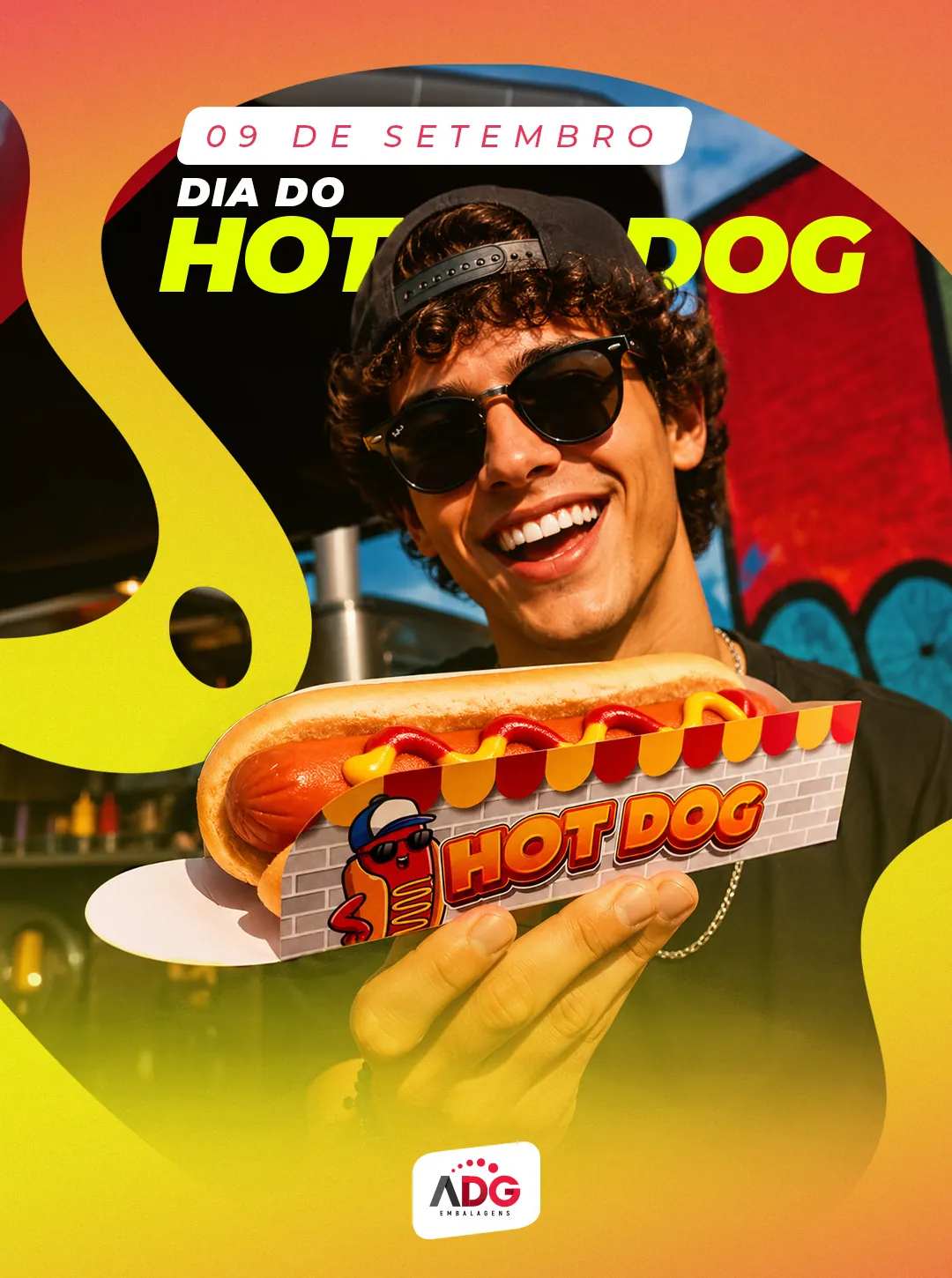 Rapaz segurando hot dog na embalagem ADG, arte do Dia do Hot Dog, 9 de setembro.