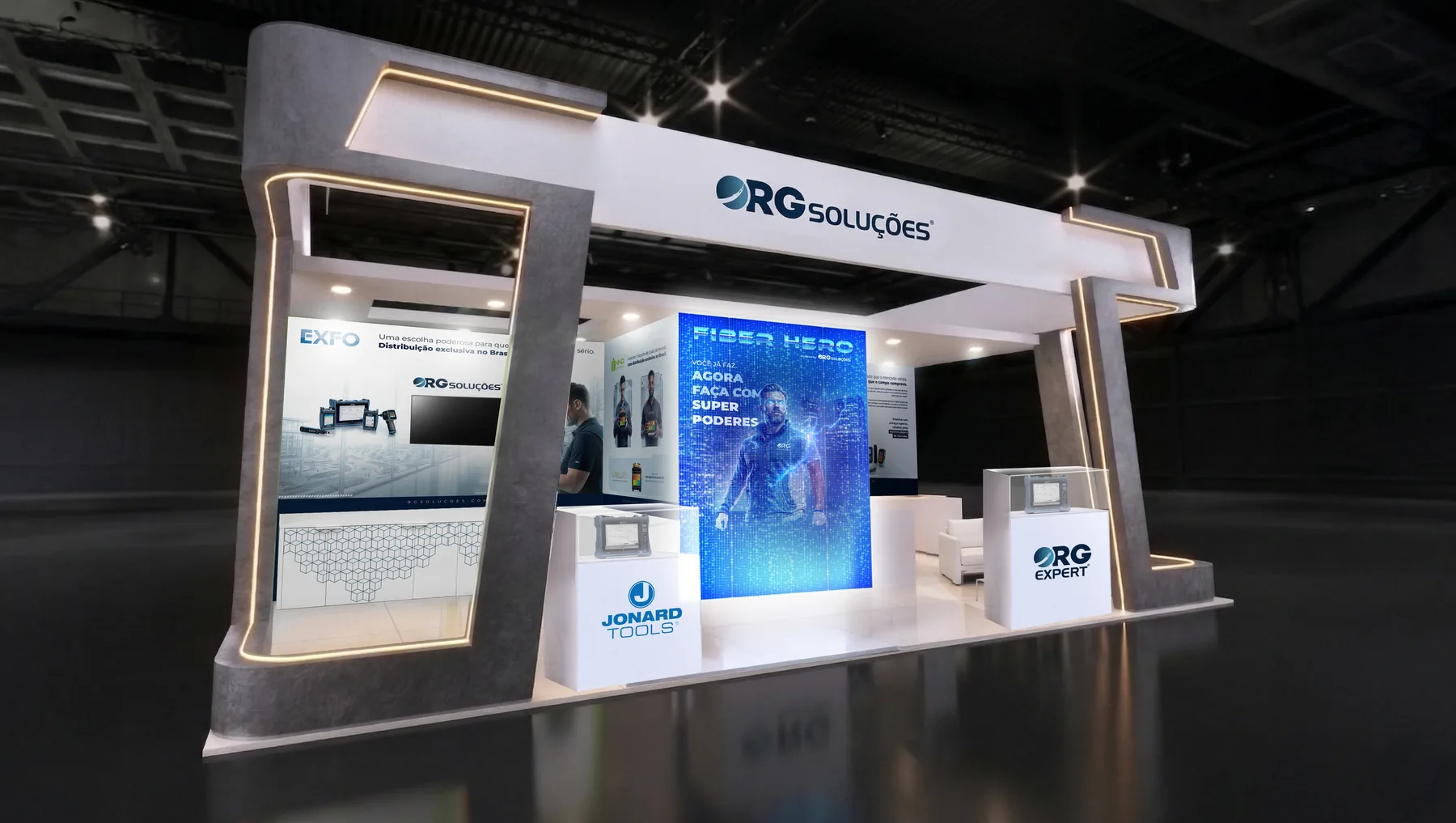 Projeto do estande da RG Soluções: pórtico com filetes de luz, painel de LED da campanha Fiber Hero ao centro e expositores das marcas representadas.